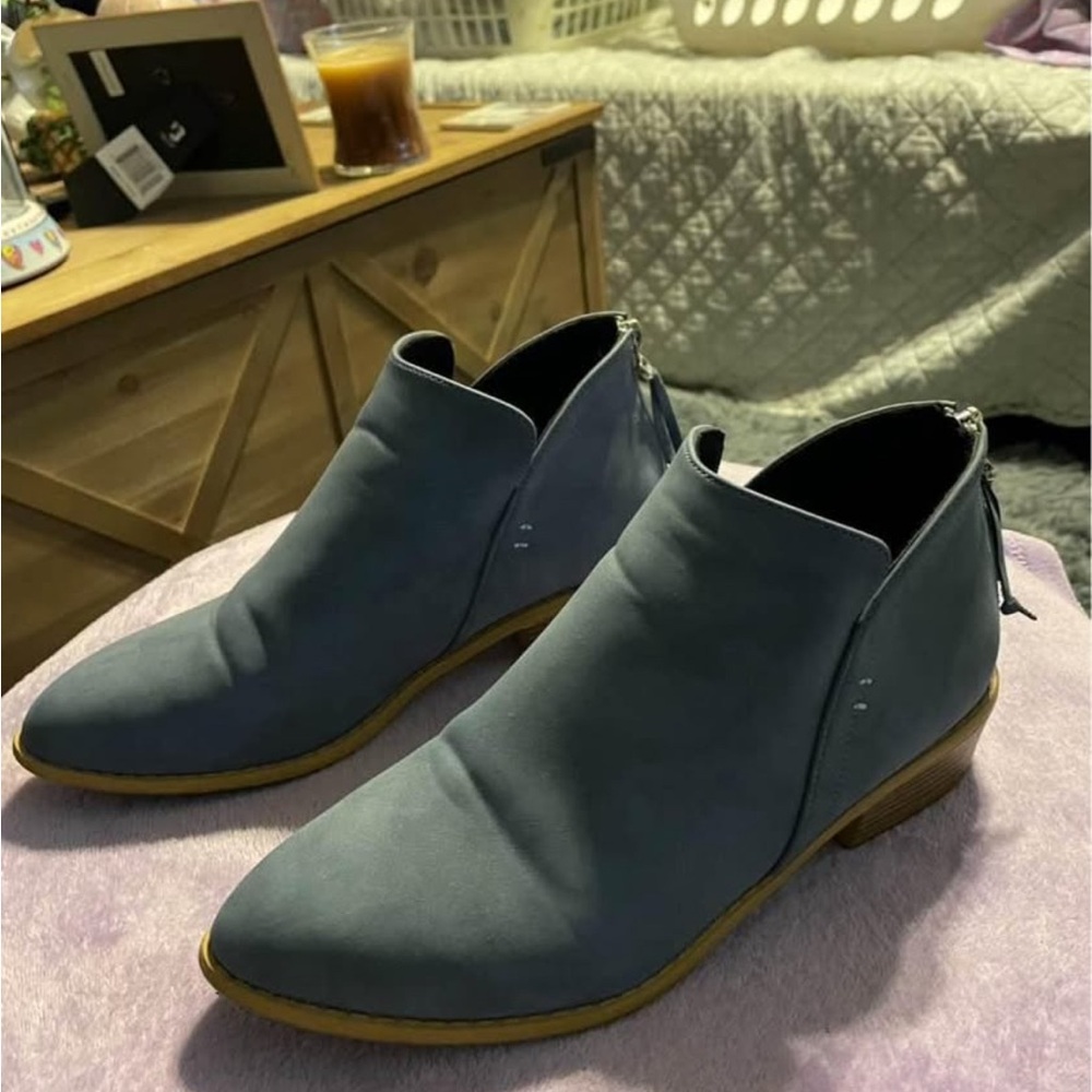 Comfortview Gray Ankle Boots